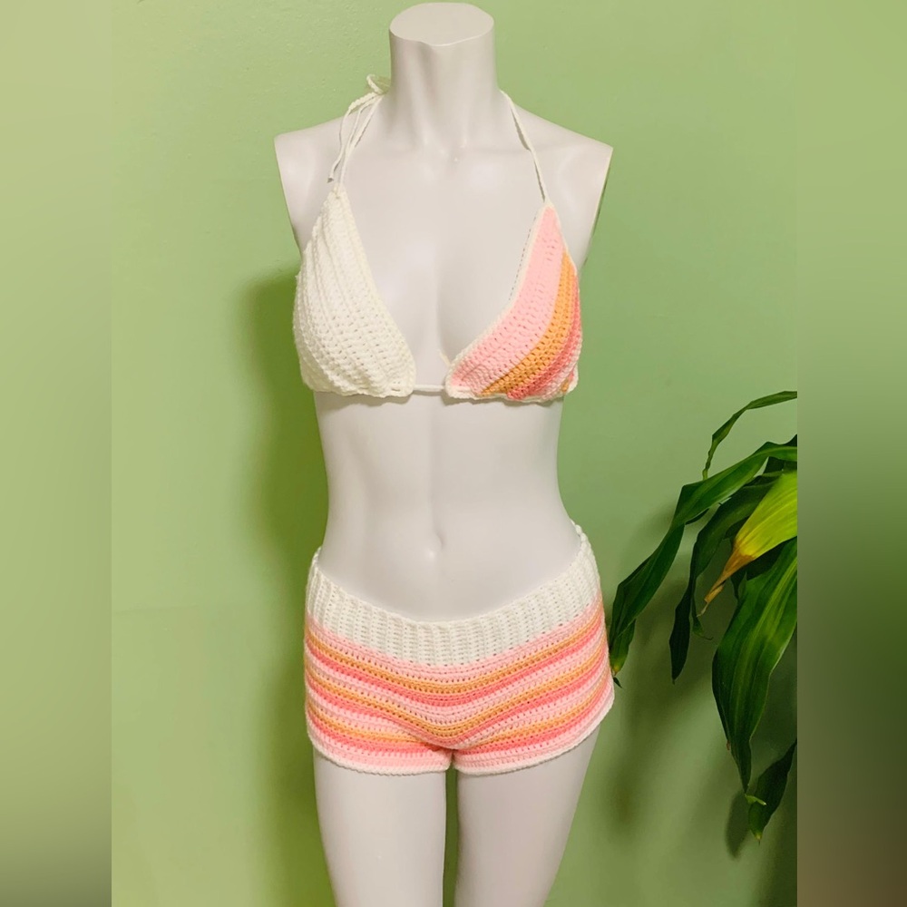 Chic Crochet Bikini Set - White and Pink - Picture 1 of 4